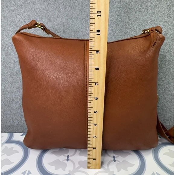 Vintage‎ Fossil Leather Crossbody Bag Brown Saddle Adjustable Strap Zip Pockets - Picture 8 of 9